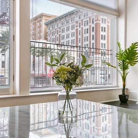 1 And 2 Bedroom Private Condos Steps Away From French Quarter New Orleans Eksteriør bilde