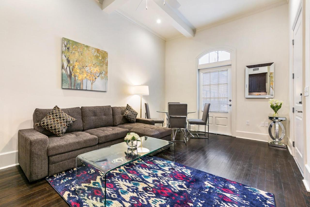 1 And 2 Bedroom Private Condos Steps Away From French Quarter New Orleans Eksteriør bilde