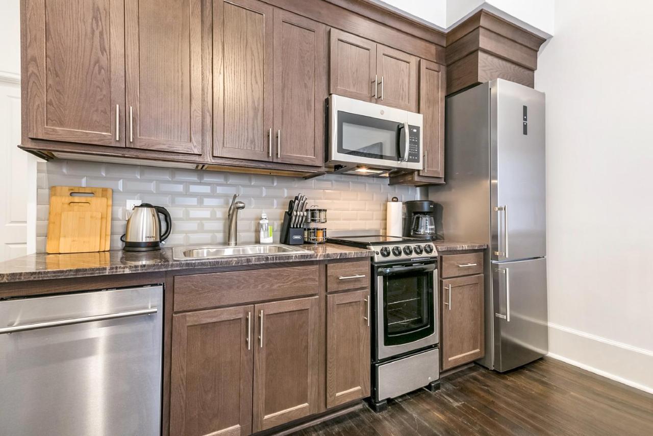 1 And 2 Bedroom Private Condos Steps Away From French Quarter New Orleans Eksteriør bilde