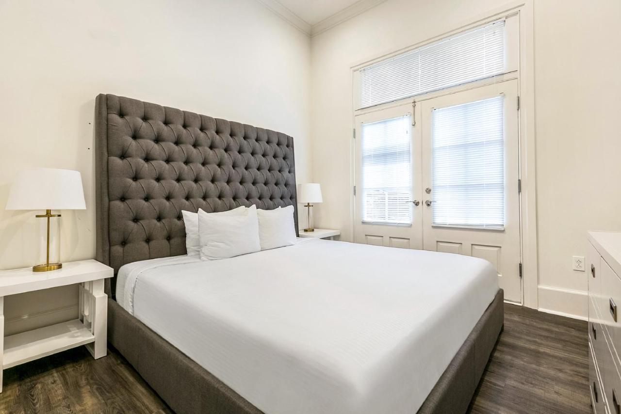 1 And 2 Bedroom Private Condos Steps Away From French Quarter New Orleans Eksteriør bilde